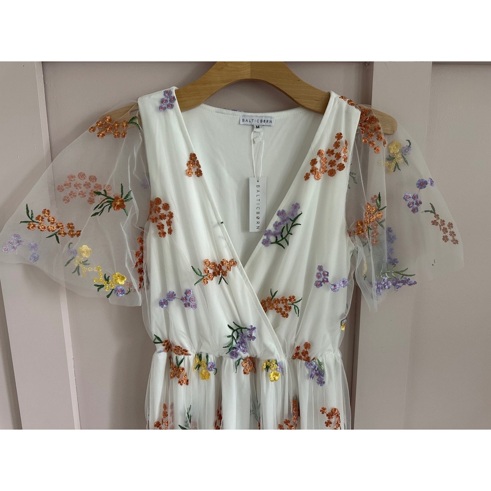 NWT Maternity Baltic Born Marseille White Floral Embroidered Maxi Dress - Picture 2 of 8